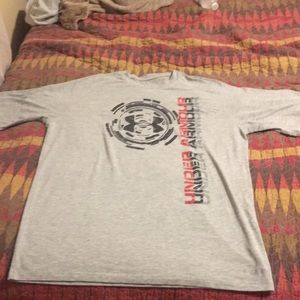UNDER ARMOUR T-SHIRT